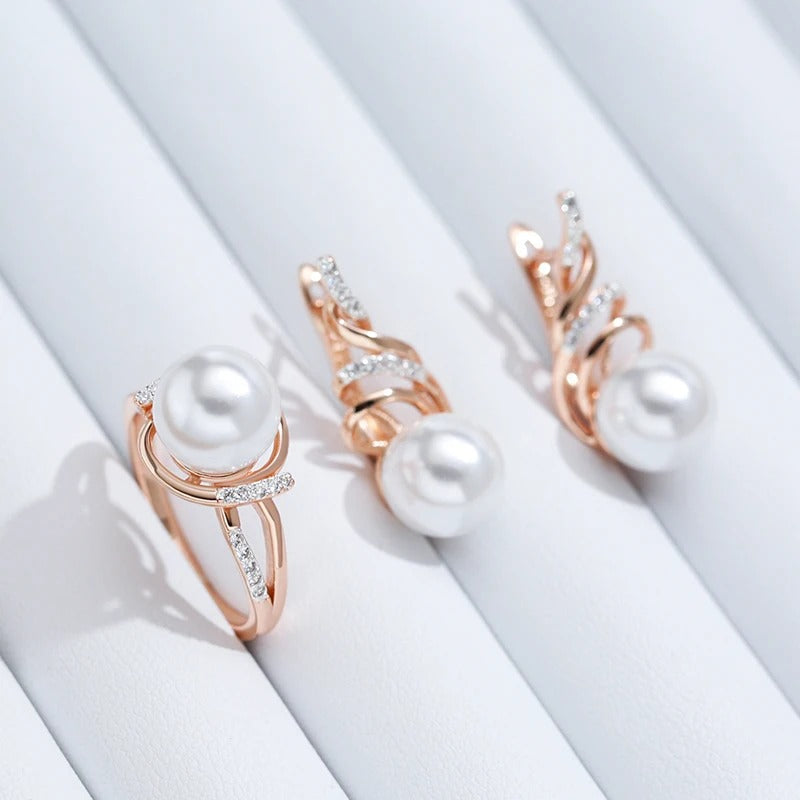 Geometric ring in 18 carat pink gold with pearls and cubic zirconia - AC
